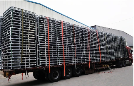 single right angle metal pallet